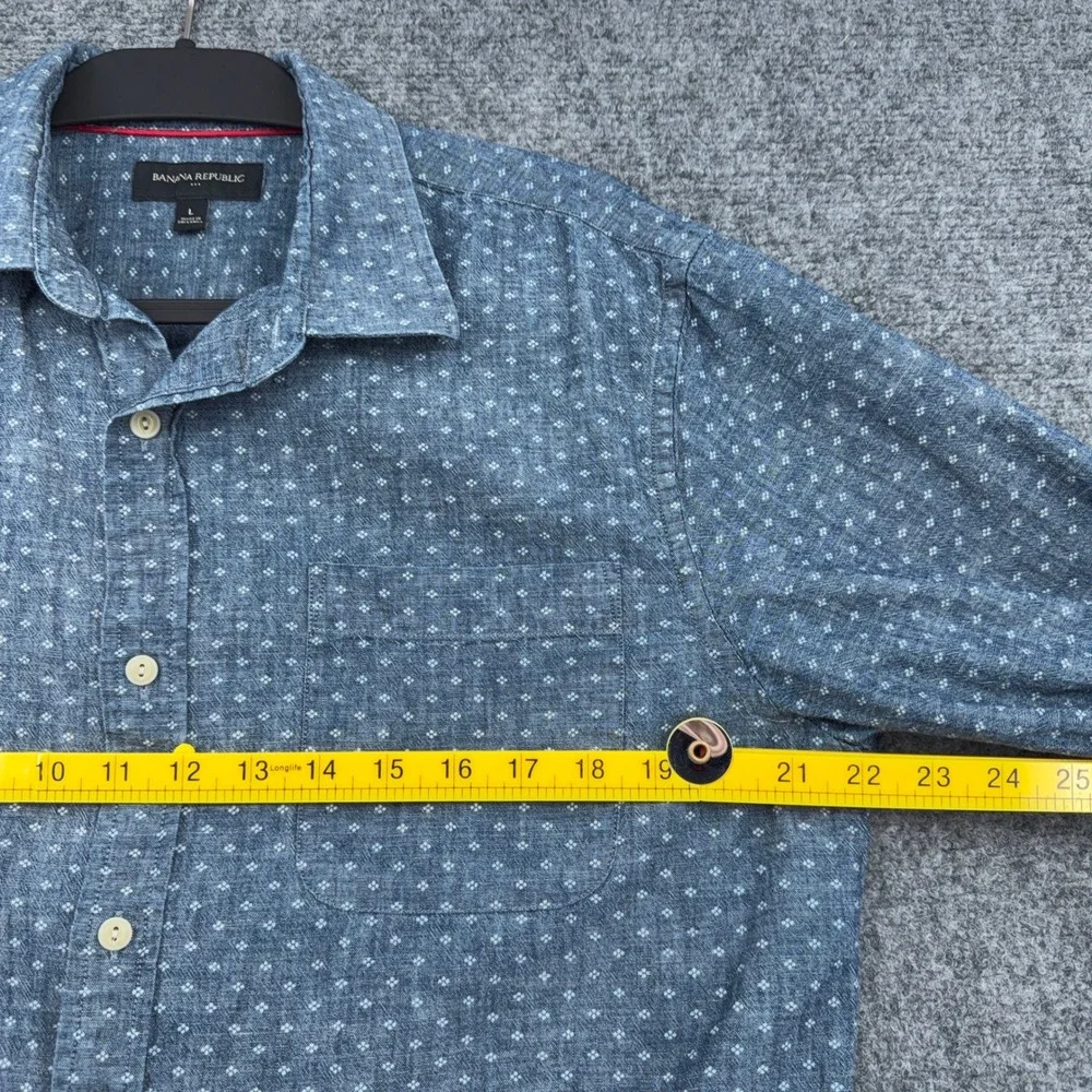 Banana Republic Button Down Mens L 100% Cotton Blue Geometric Print